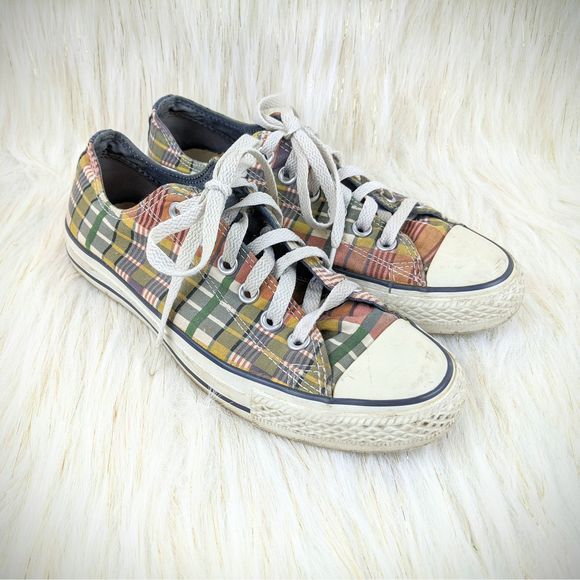 converse plaid low tops